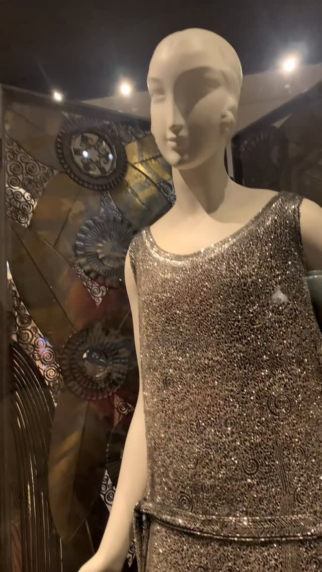 Post 4 by Farah Al Mesbah 📿 فرح المسباح on Instagram (video)