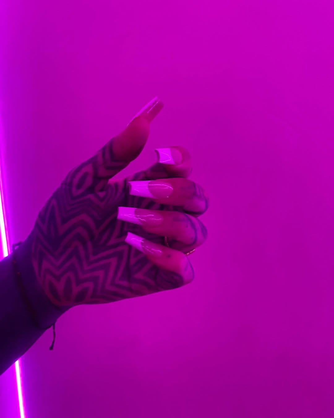 Post 8 by 👑 𝔇𝔯𝔞𝔪𝔞 𝔔𝔲𝔢𝔢𝔫 👑 on Instagram (carousel)
