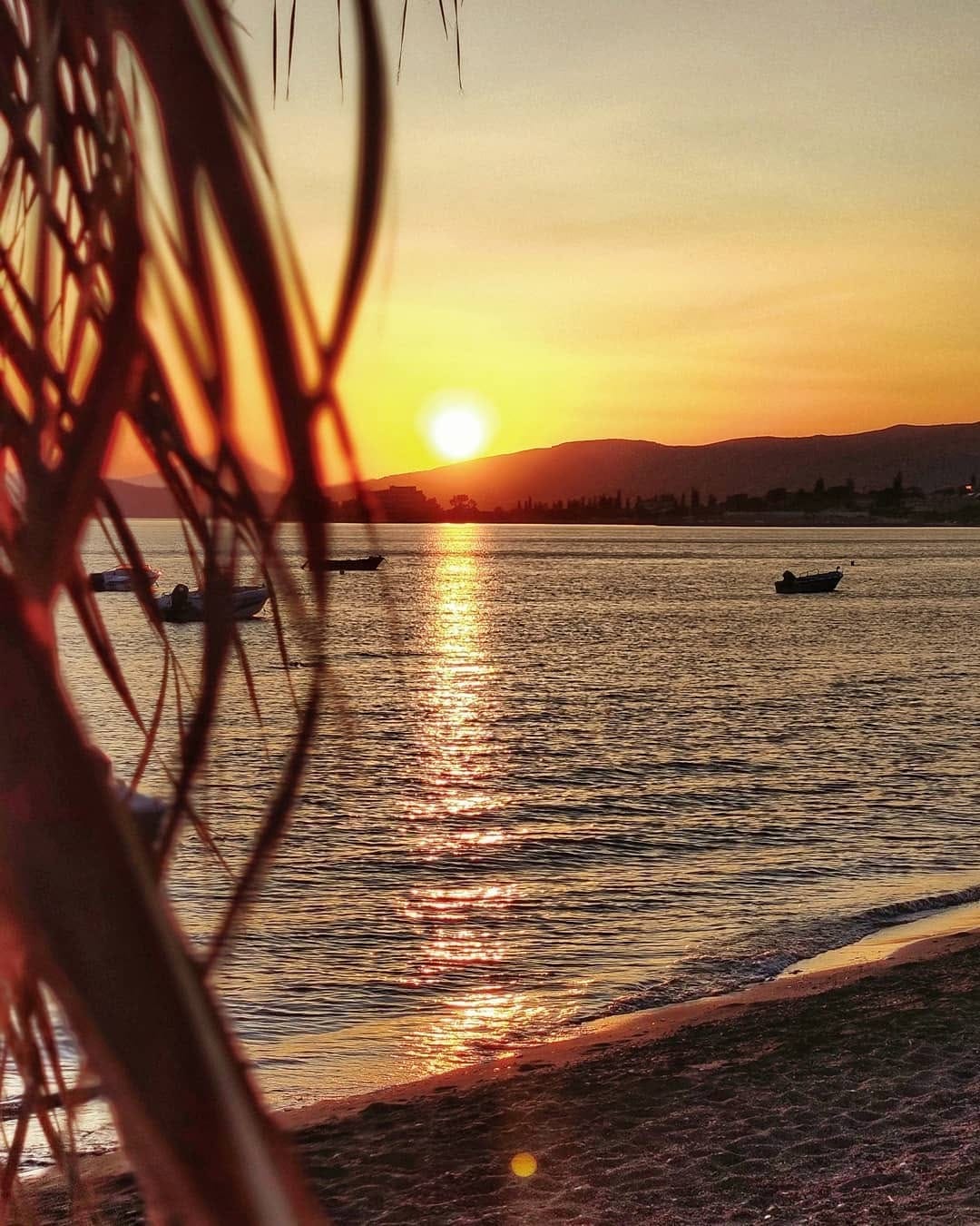 Post 4 by Sunsets and landscapes on Instagram (image)