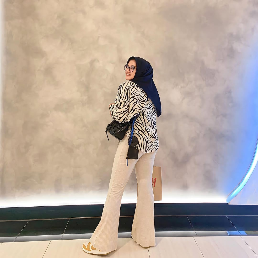 Post 5 by Rizky Juryandhani on Instagram (carousel)