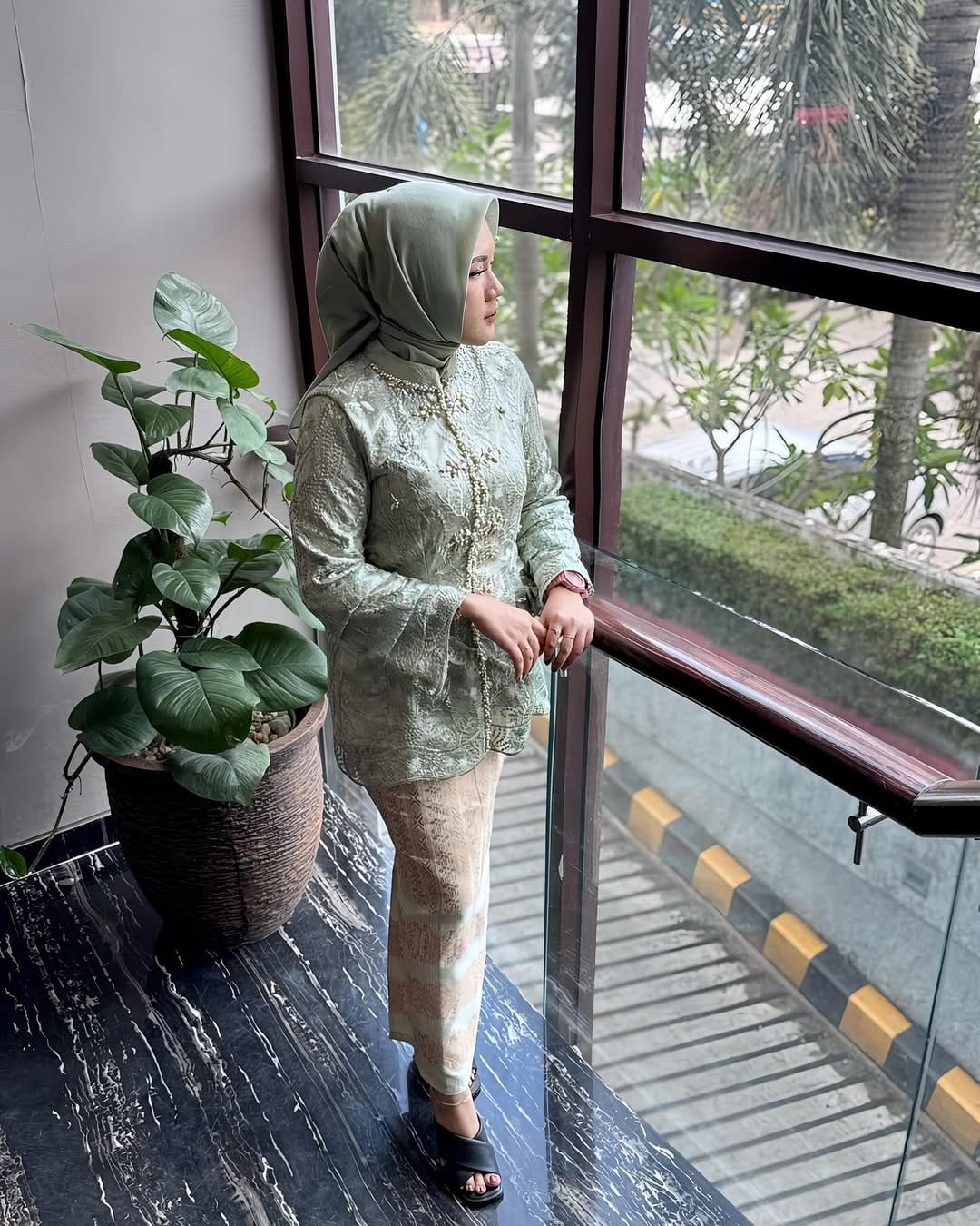 Post 1 by Rizky Juryandhani on Instagram (carousel)