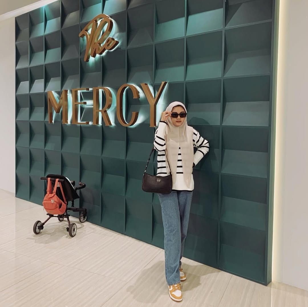 Post 9 by Rizky Juryandhani on Instagram (carousel)
