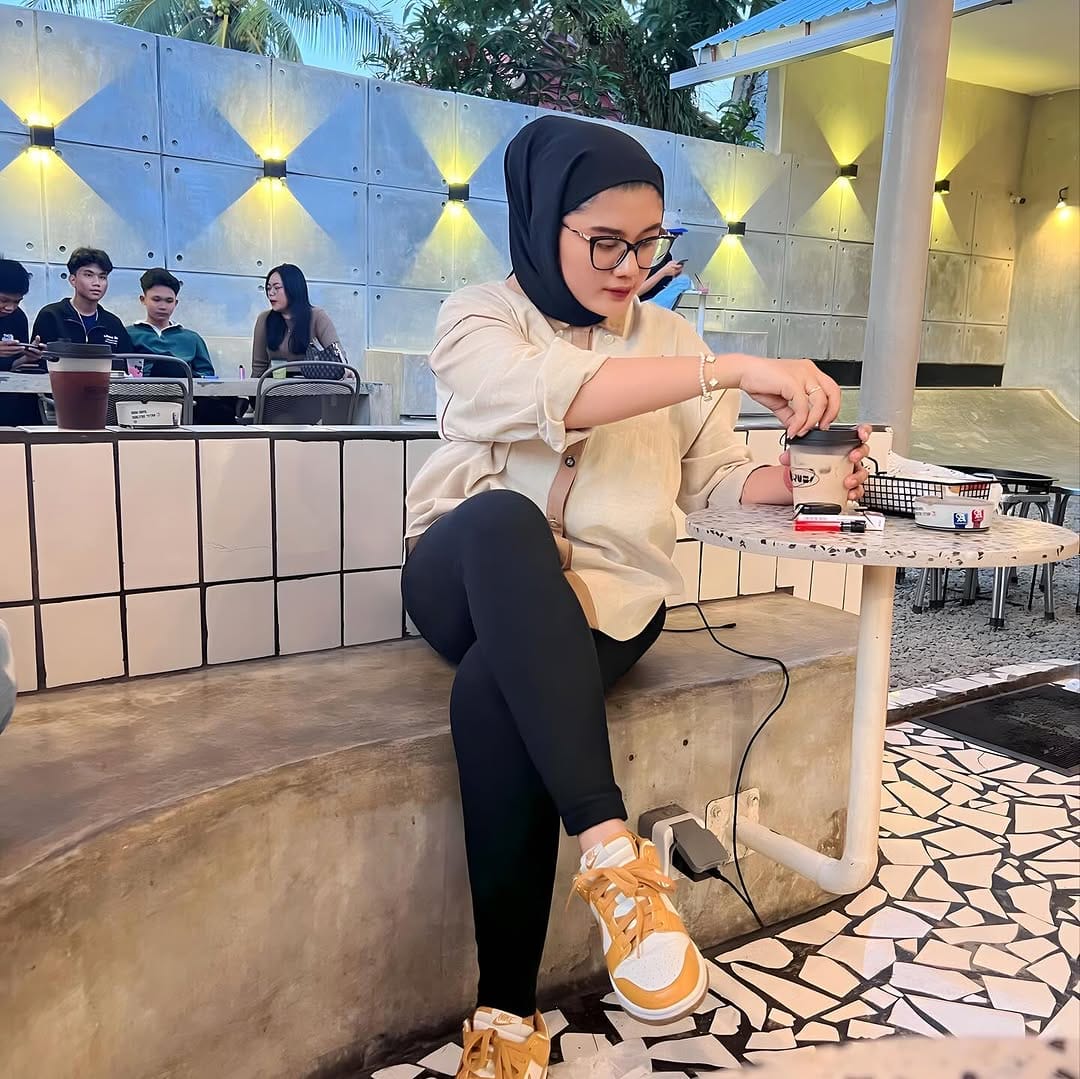 Post 3 by Rizky Juryandhani on Instagram (carousel)
