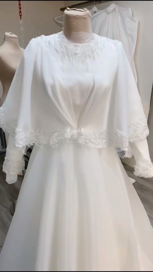 Post 2 by Robes d’Asya Maison Couture on Instagram (video)