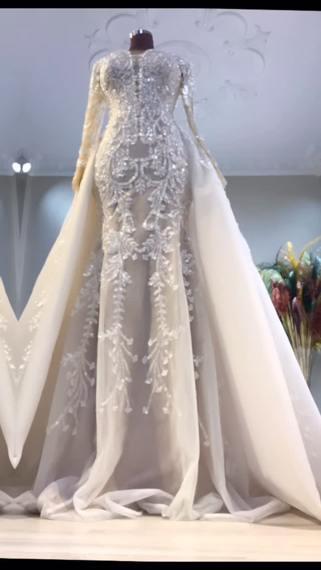 Post 5 by Robes d’Asya Maison Couture on Instagram (video)