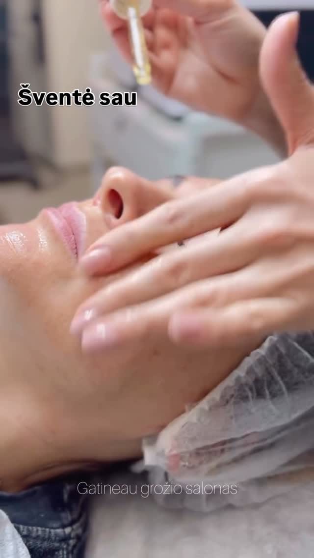 Post 10 by Nora Kiela on Instagram (video)