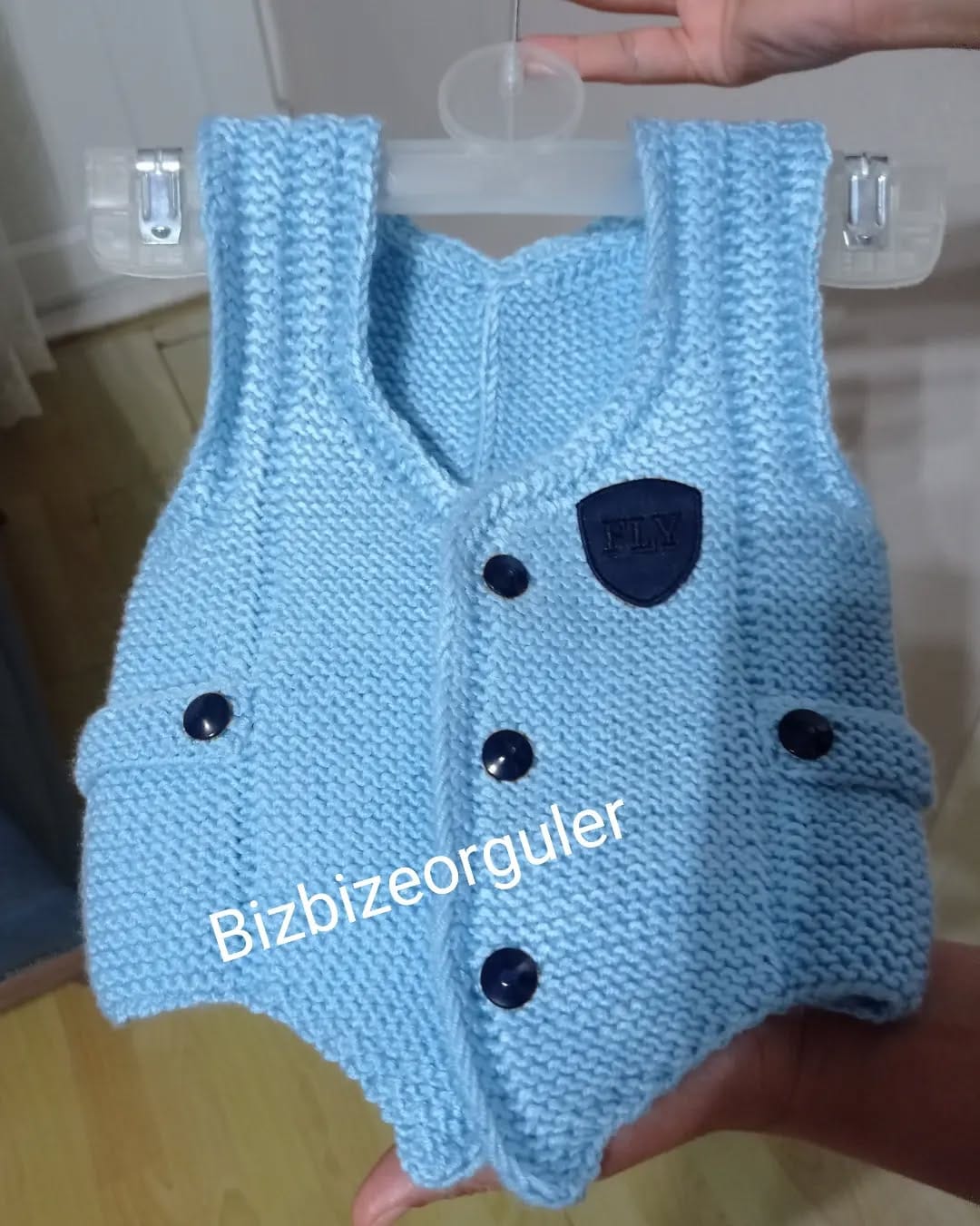 Post 6 by Kudret'le Biz Bize Örgüler on Instagram (carousel)