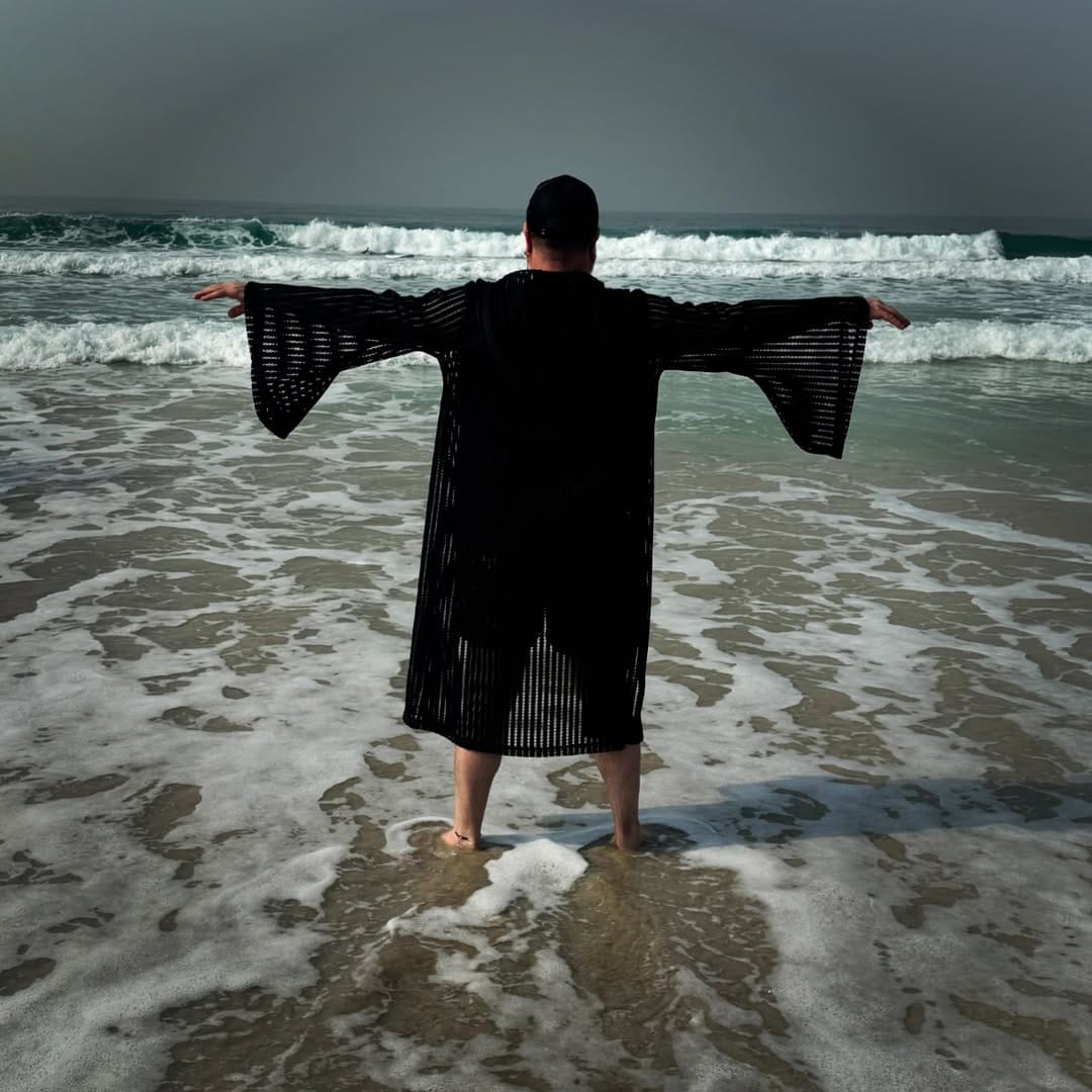Post 6 by @Rafi on Instagram (image)