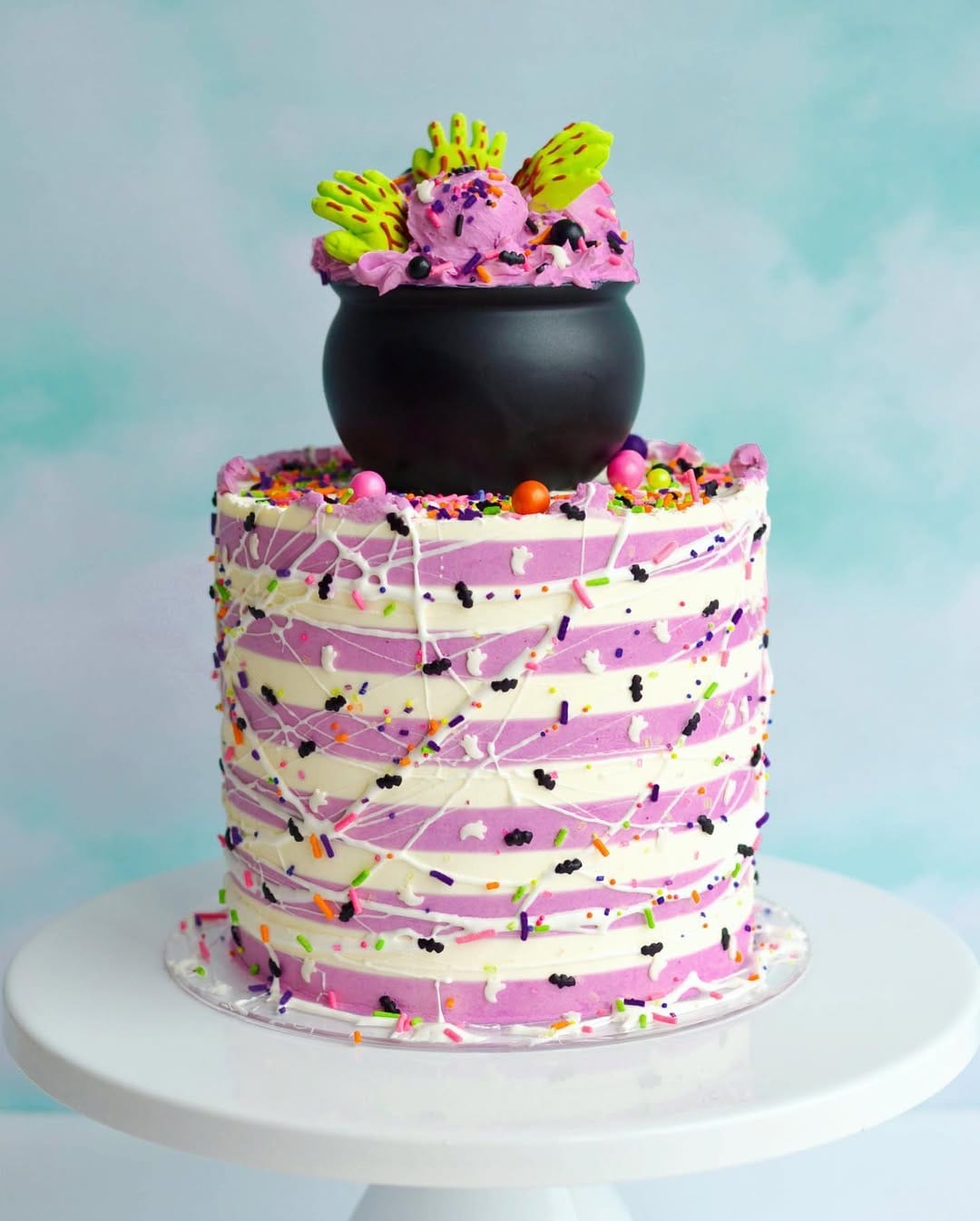 Post 3 by Cakes by Manu on Instagram (carousel)