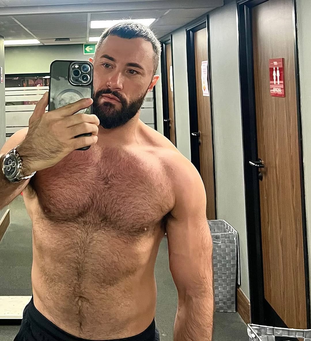 Post 6 by Joseph Inglesby on Instagram (image)
