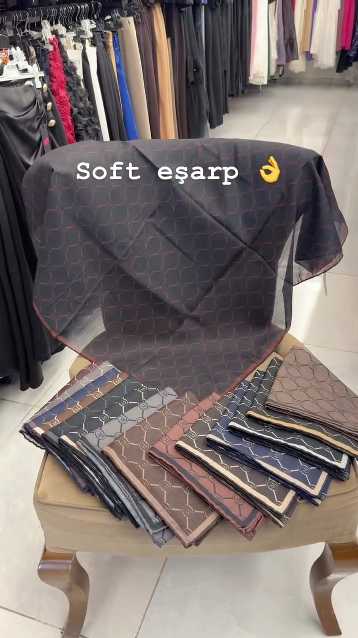 Post 7 by Ebrarözenbutik Özen on Instagram (video)