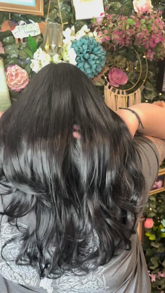 Post 9 by The Colour Lounge Swansea on Instagram (video)