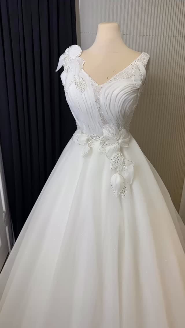 Post 5 by 💎Modda Gelinlik💎Meryem Aslan💎 on Instagram (video)