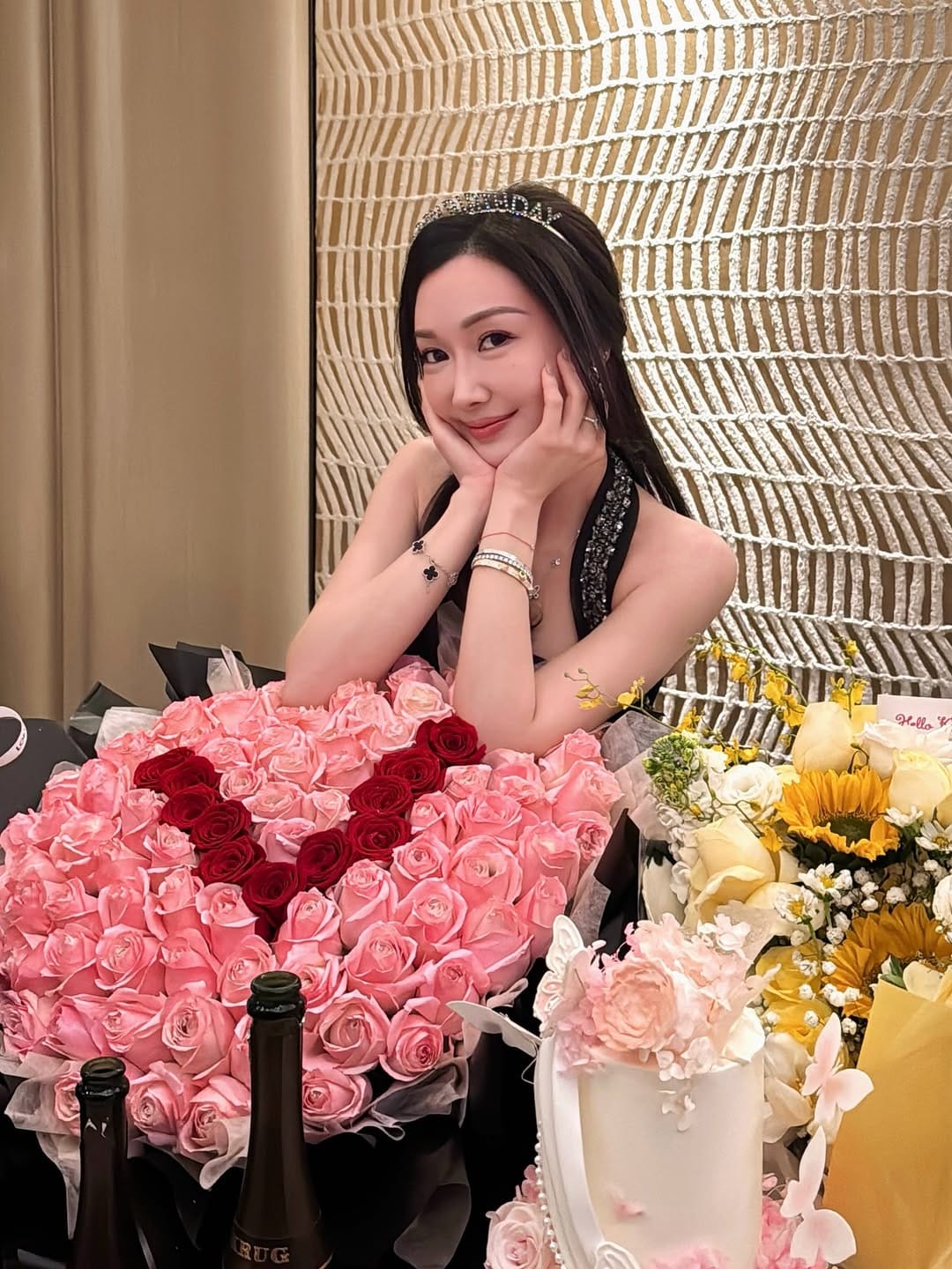 Post 3 by Valerie Fong 方詩揚 on Instagram (carousel)