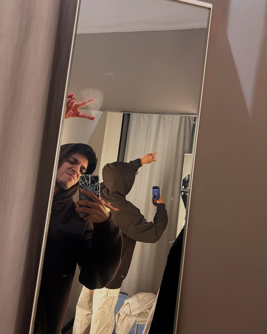 Post 4 by R E N Z O  R A V I N E S🤪 on Instagram (carousel)