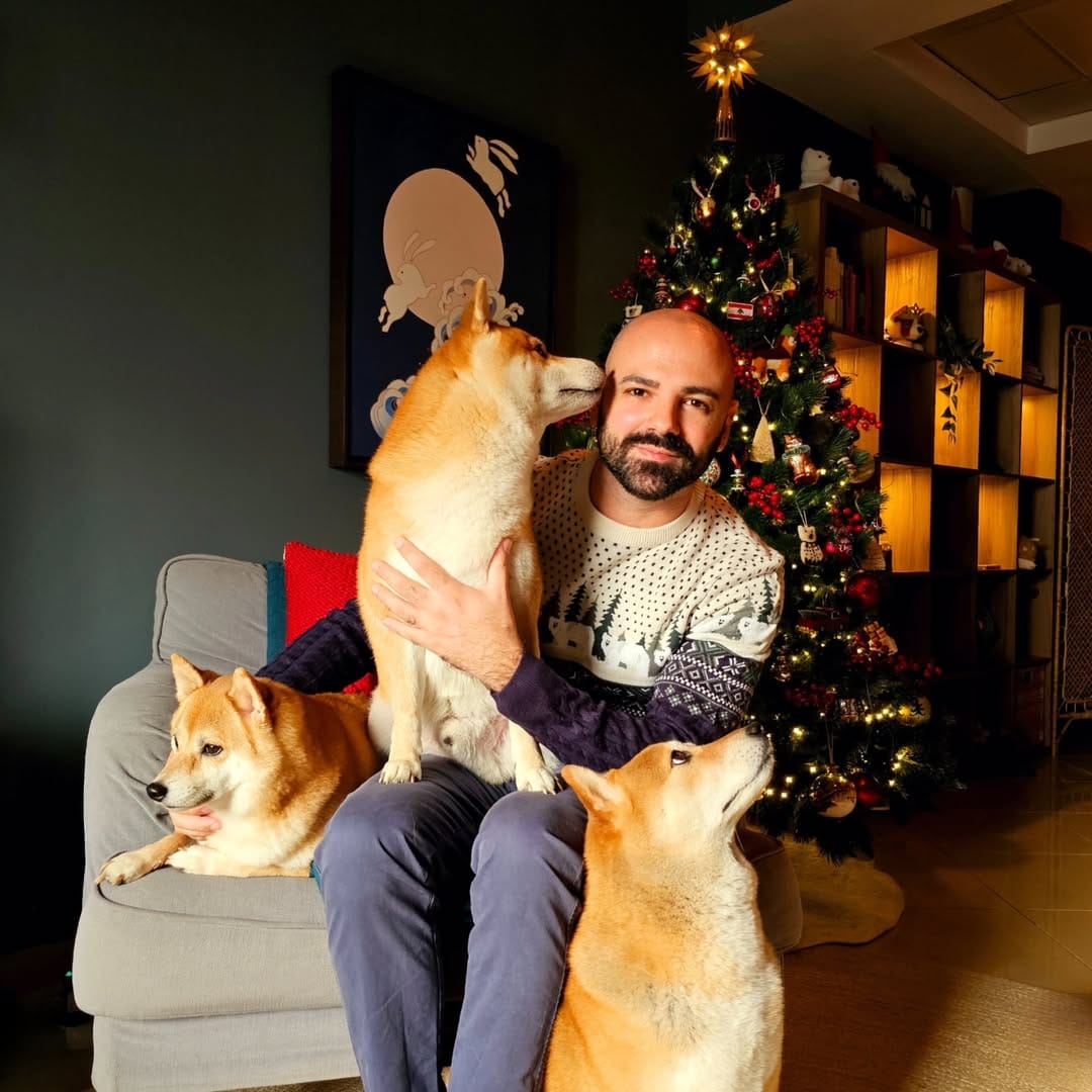 Post 10 by Charbel Kosseify | Marketing Consultant 🇦🇪 on Instagram (carousel)