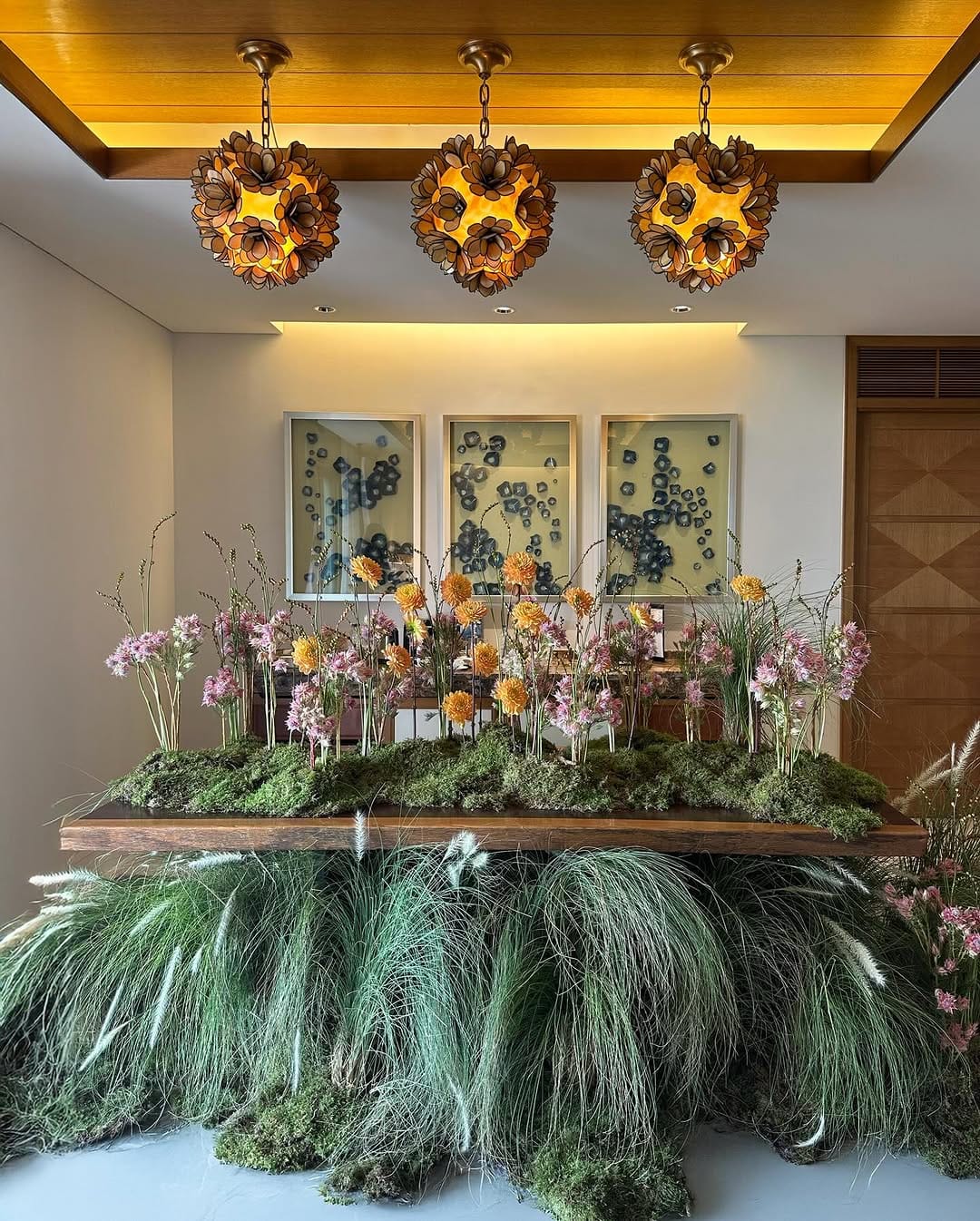 Post 1 by EVENT & INTERIOR DECOR on Instagram (carousel)