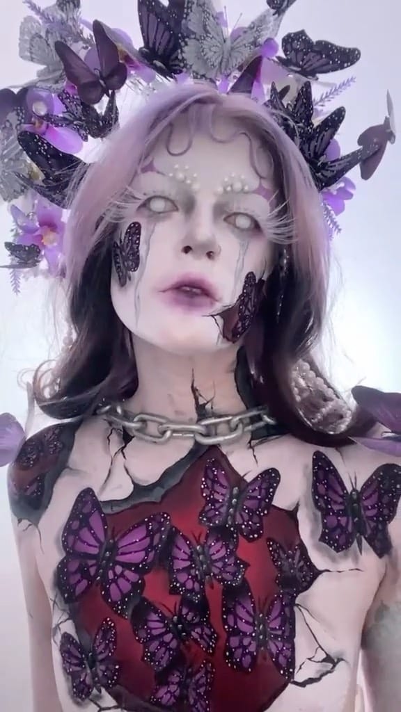 Post 10 by LK | Beauty And Fx Artist 🏳️‍🌈 on Instagram (video)
