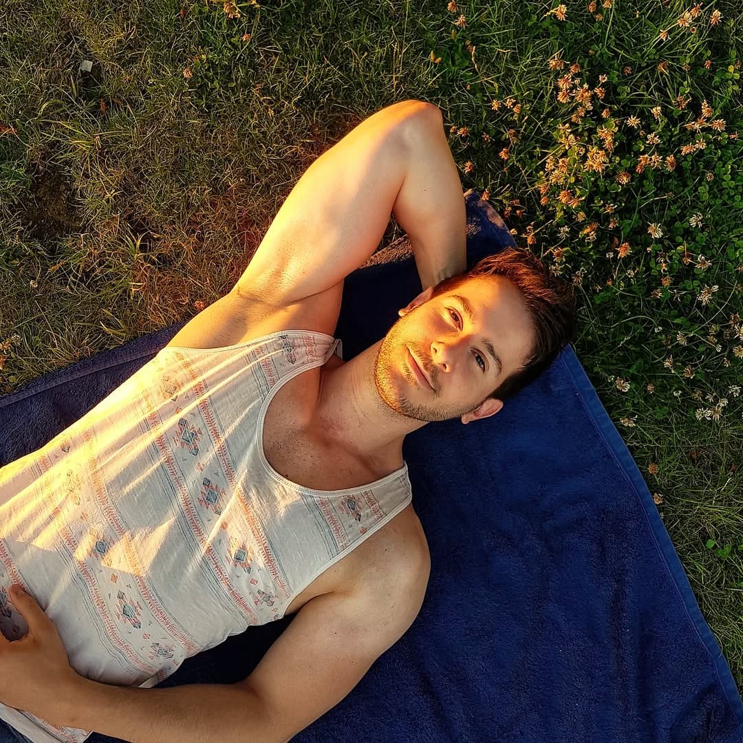 Post 10 by Sebastian Barbieri on Instagram (image)