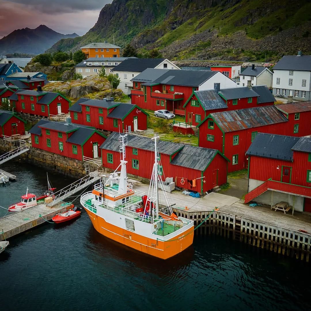 Post 9 by Sergei Shumski on Instagram (image)