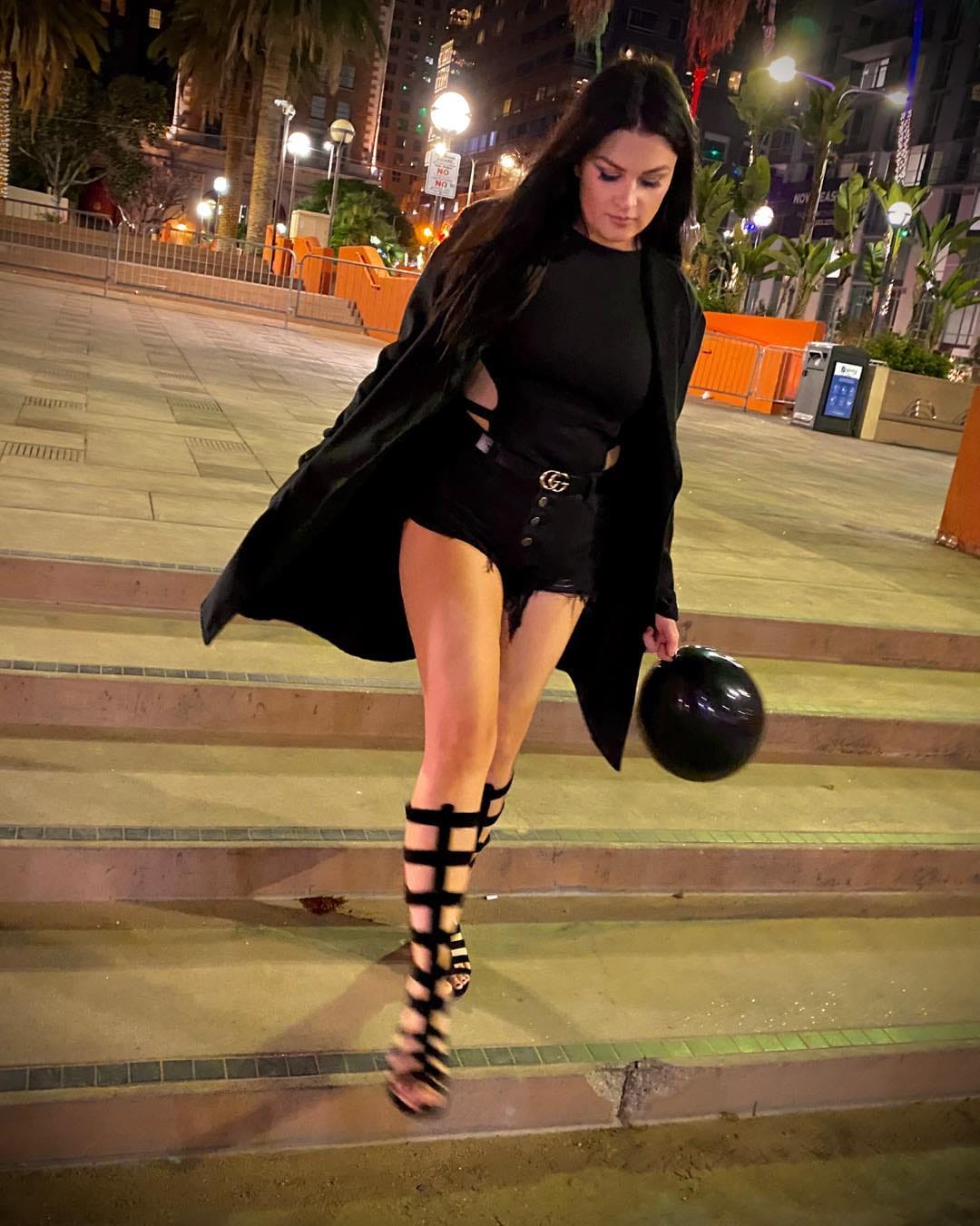 Post 3 by @iamedita on Instagram (image)