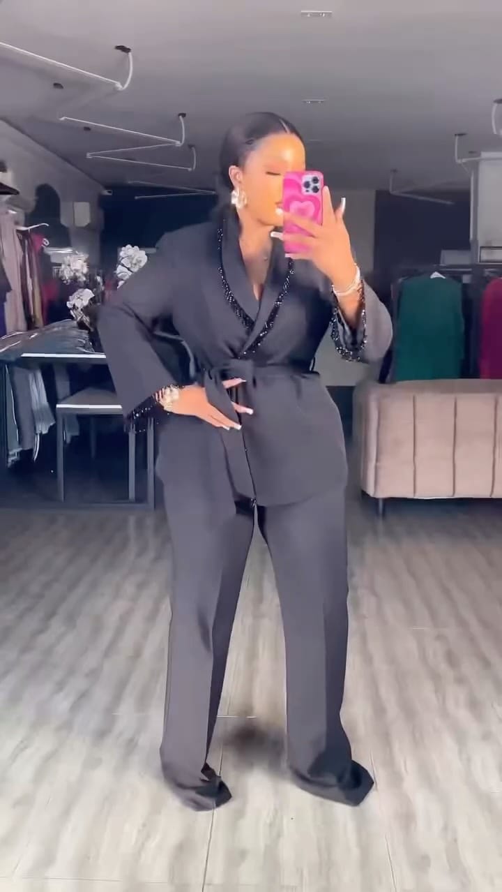 Post 8 by Audacious Fashion / Lagos on Instagram (video)