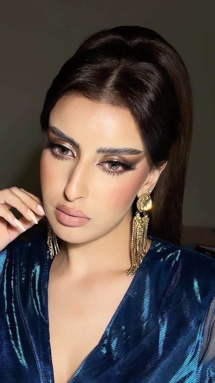 Post 8 by Areej on Instagram (video)