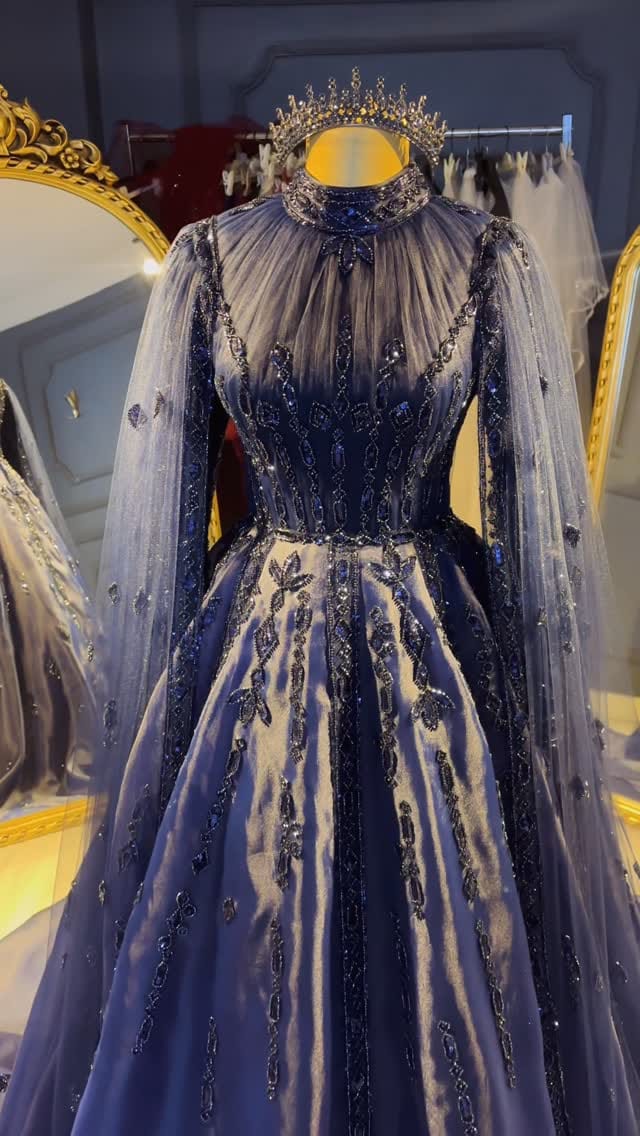 Post 3 by hiranur weddingdress on Instagram (video)
