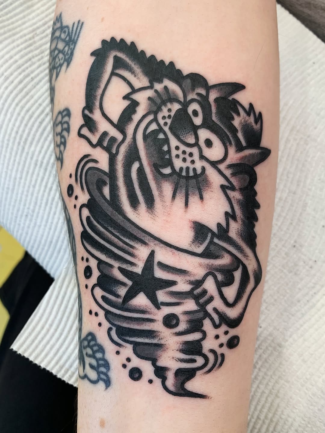Post 7 by 올드스쿨 타투 • Seoul tattoo on Instagram (image)