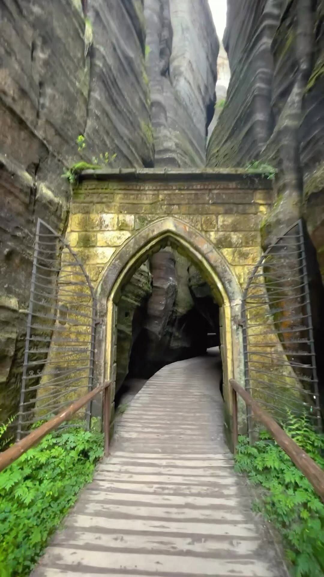 Post 3 by Dmitri Korobtsov on Instagram (video)