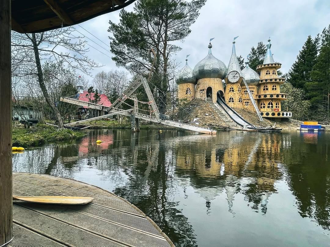 Post 10 by Dmitri Korobtsov on Instagram (carousel)