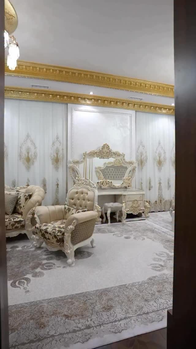 Post 4 by 𝐏𝐀𝐋𝐀𝐙𝐙𝐎 𝐓𝐮𝐫𝐤 𝐦𝐞𝐛𝐞𝐥𝐢 on Instagram (video)