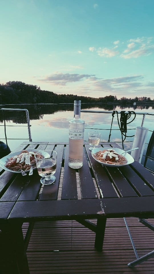 Post 10 by CeMiles on Instagram (video)