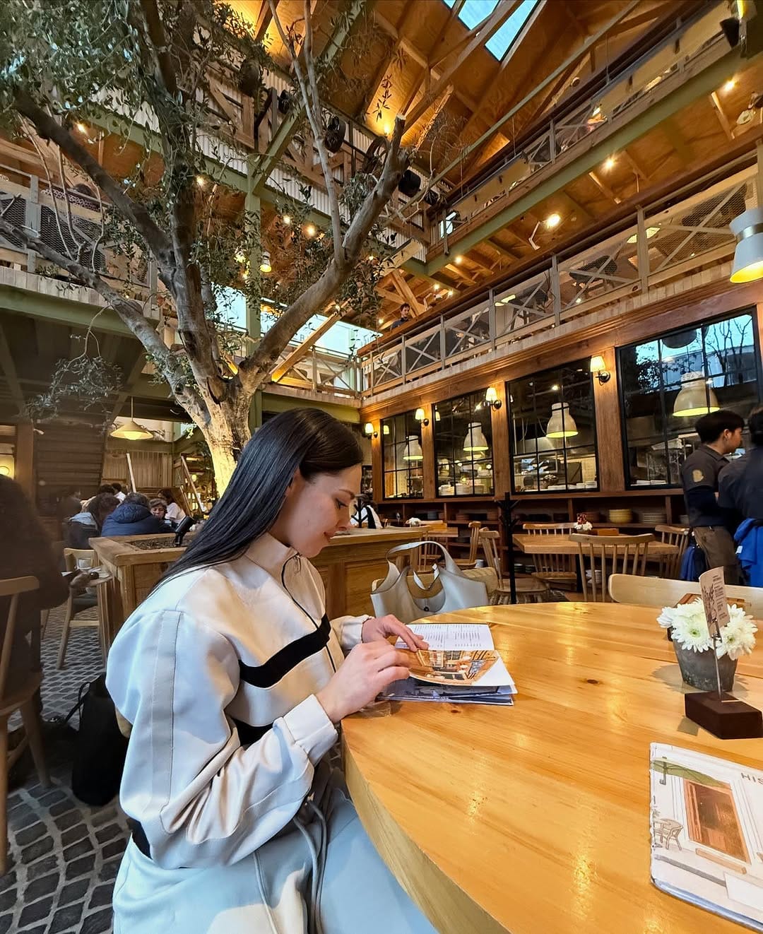 Post 5 by Ｓｃａｒｌｅｔｔ    Ｑｕｅｚａｄａ on Instagram (carousel)