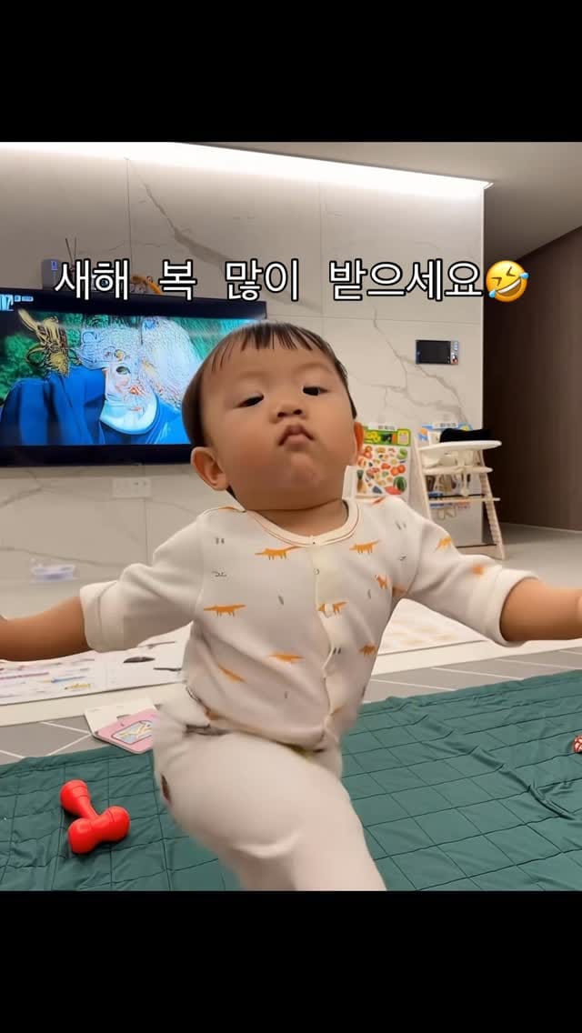 Post 7 by 청주옷가게 / 오브니 on Instagram (video)