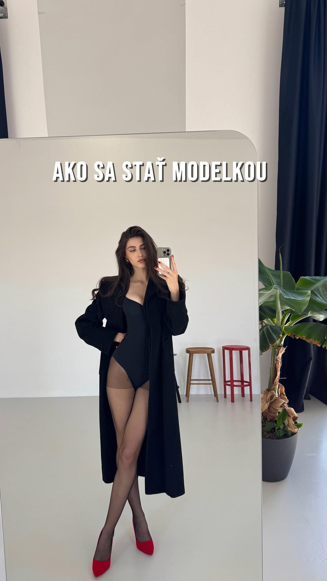 Post 5 by Jasmína Simová on Instagram (video)