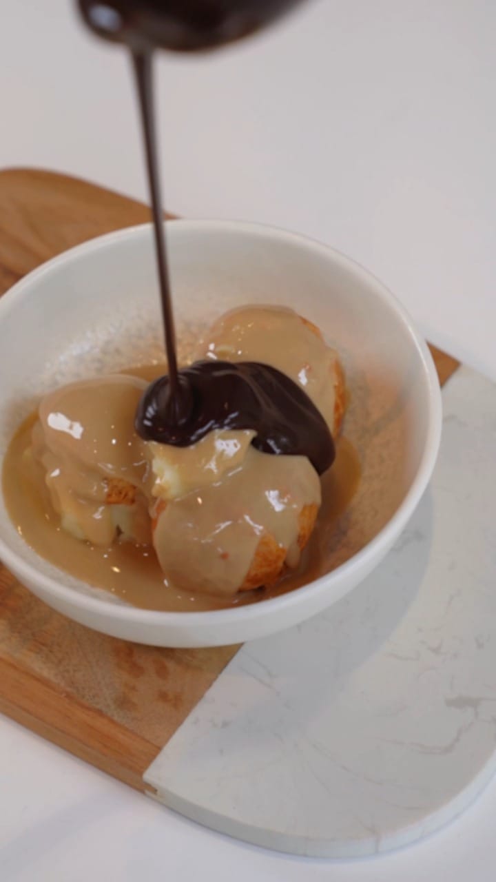 Post 5 by Cream & Chocco Profiterol on Instagram (video)