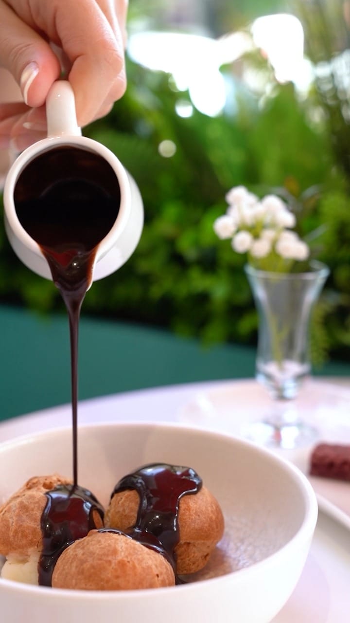 Post 10 by Cream & Chocco Profiterol on Instagram (video)