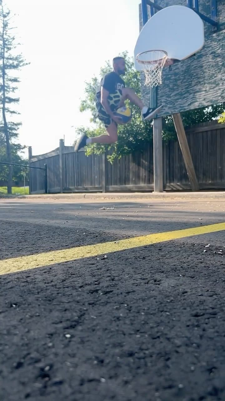 Post 9 by Mo on Instagram (video)