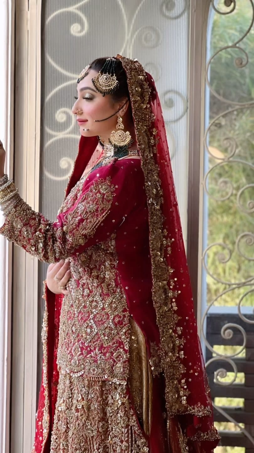 Post 4 by Sadyas Bridal Salon on Instagram (video)