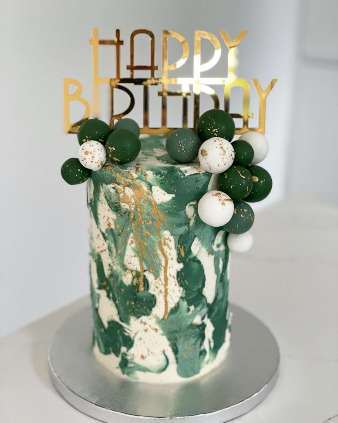 Post 6 by Bakes by Jessica 🧁 on Instagram (image)