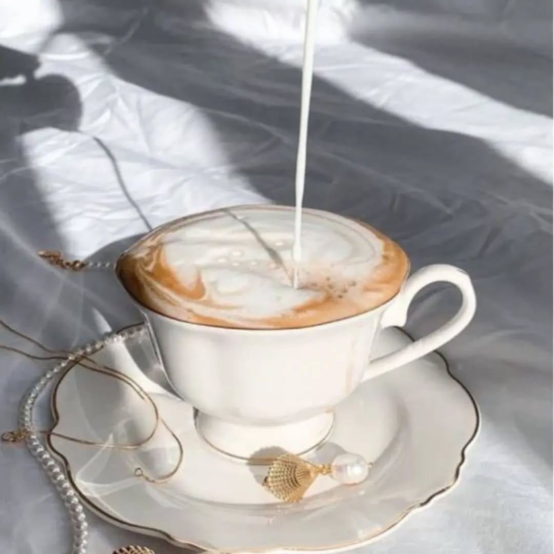 Post 1 by @paris_croissant on Instagram (image)