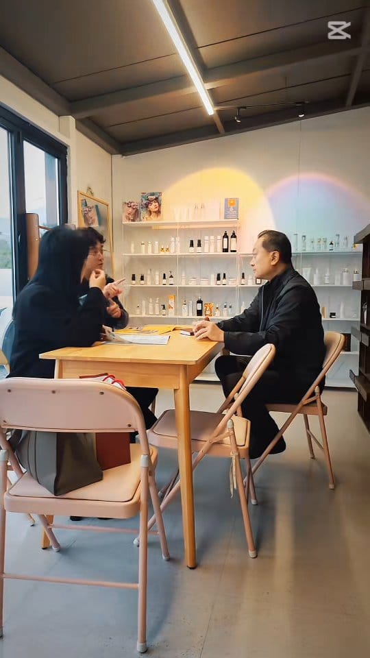 Post 6 by 부산반영구수강/부산반영구학원/헤어스트록수강/두피문신수강 on Instagram (video)