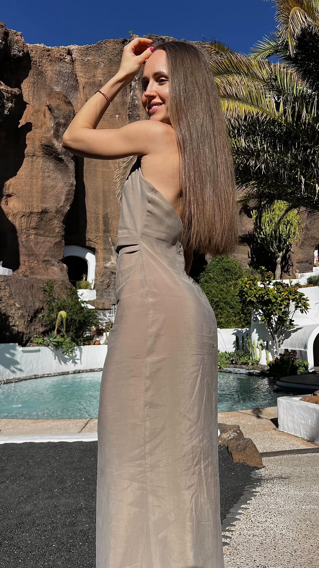Post 4 by 𝐀𝐥𝐥𝐚 𝐌𝐚𝐫𝐭𝐲𝐚𝐧𝐨𝐯𝐚 on Instagram (video)