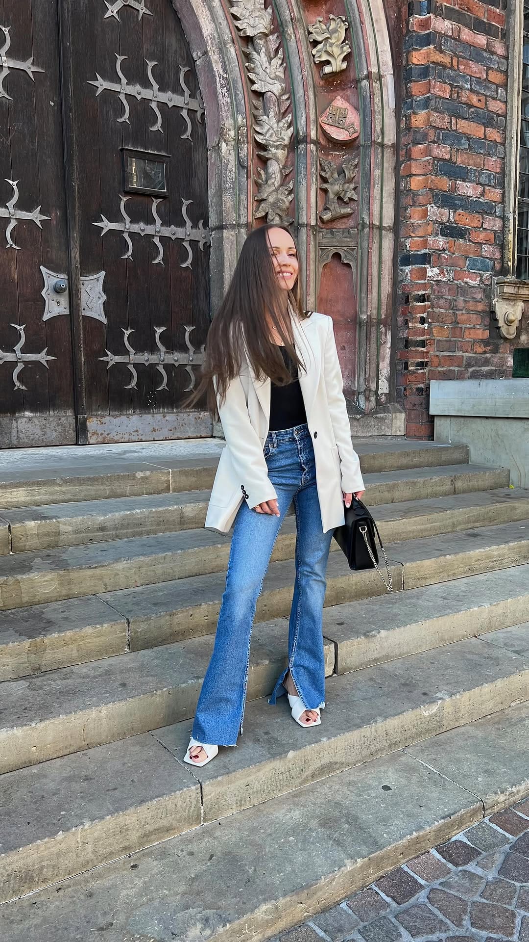 Post 8 by 𝐀𝐥𝐥𝐚 𝐌𝐚𝐫𝐭𝐲𝐚𝐧𝐨𝐯𝐚 on Instagram (video)