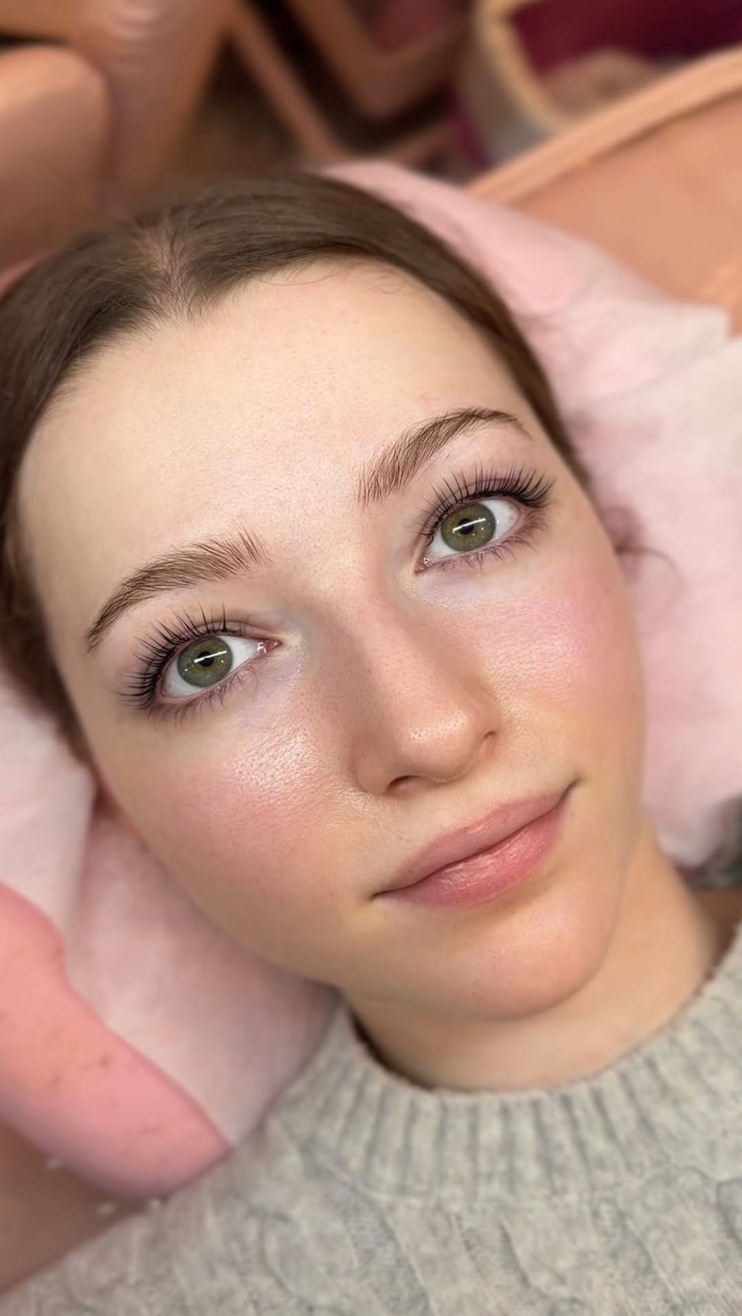 Post 2 by 🌸 𝐿𝑎𝑠ℎ𝑒𝑠 𝑁𝑎𝑖𝑙𝑠 𝐵𝑟𝑜𝑤𝑠 🌸 on Instagram (video)