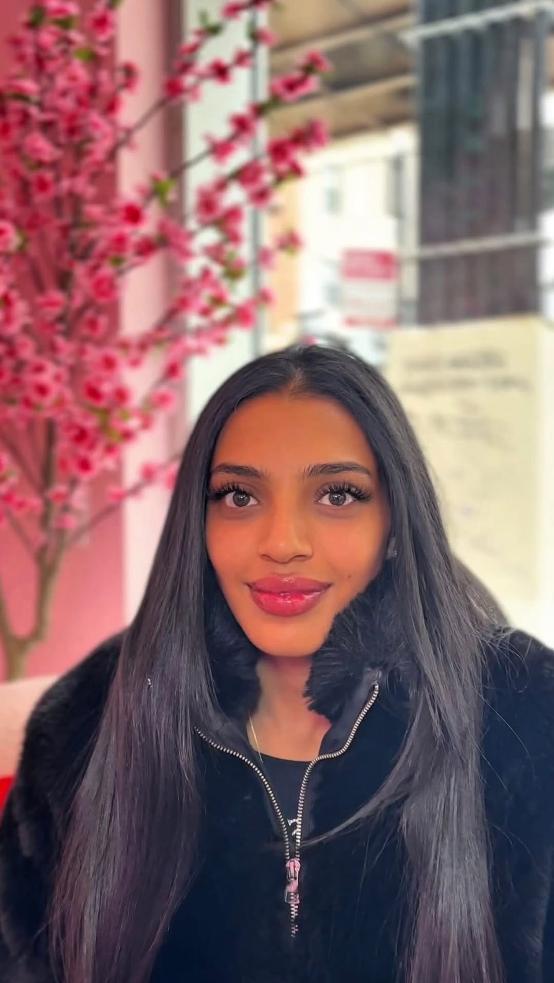 Post 6 by 🌸 𝐿𝑎𝑠ℎ𝑒𝑠 𝑁𝑎𝑖𝑙𝑠 𝐵𝑟𝑜𝑤𝑠 🌸 on Instagram (video)