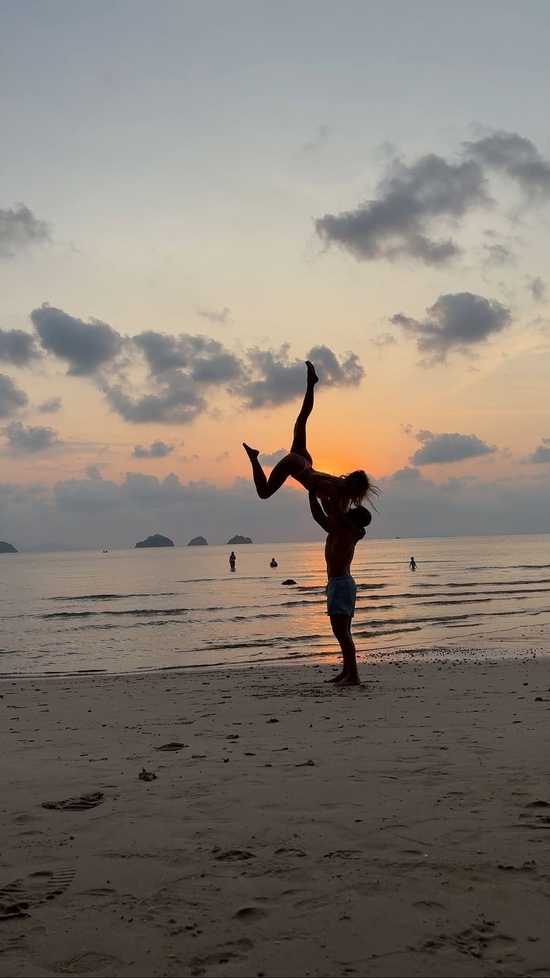 Post 6 by Markus Gebauer on Instagram (video)