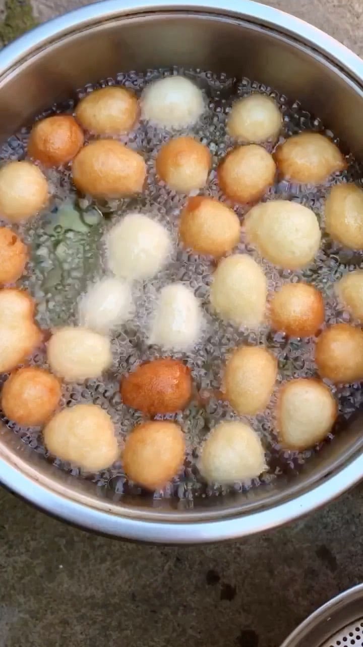 Post 4 by Ali Yiğit on Instagram (video)