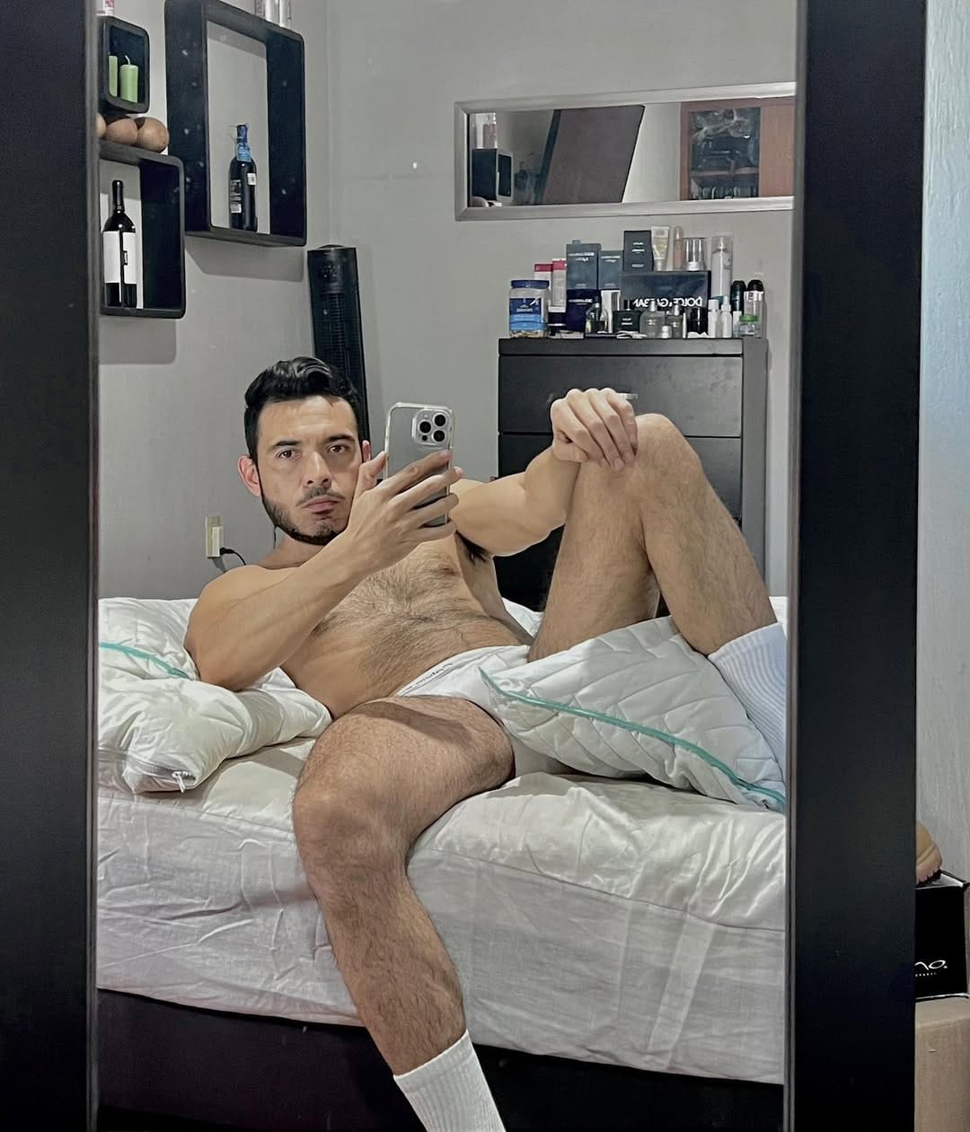 Post 9 by Jorge Aguirre on Instagram (image)